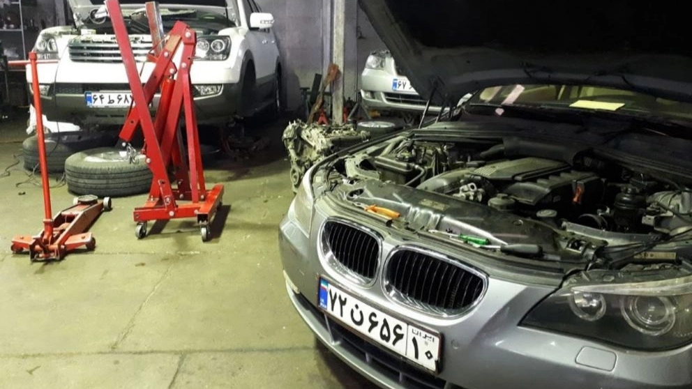 چگونه یک مکانیک اتومبیل عالی پیدا کنیم؟