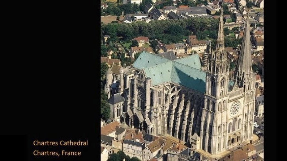 معماری گوتیک وآشنایی با شاخصههای سبک