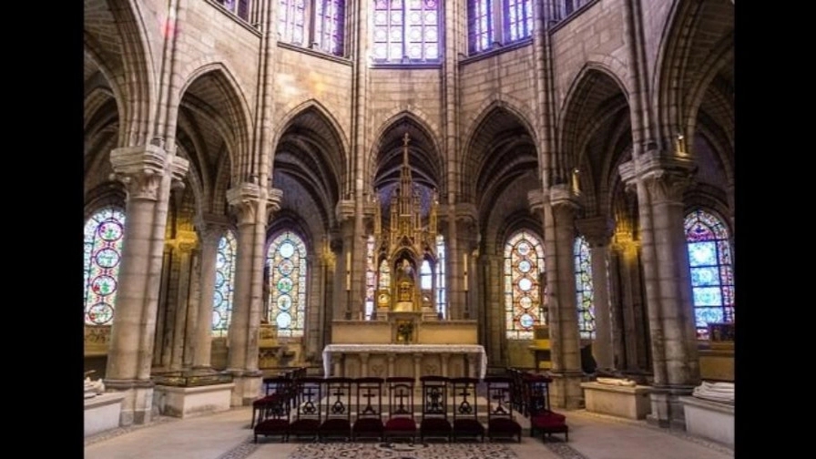 معماری گوتیک وآشنایی با شاخصههای سبک