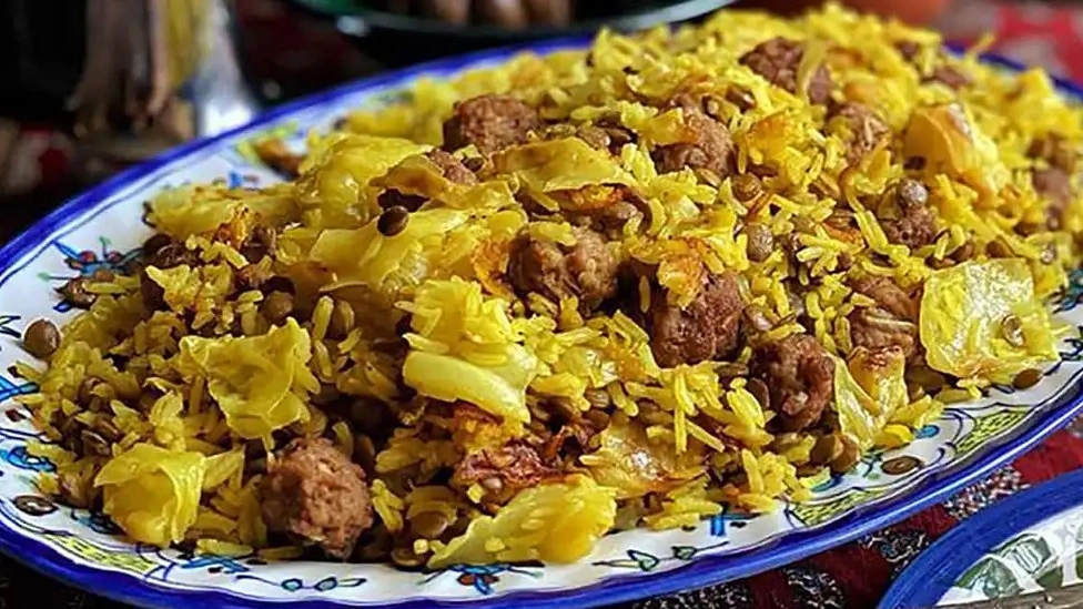 Shirazi cabbage pilaf