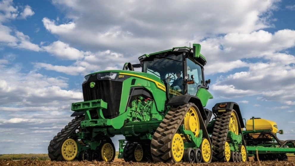 Advantages of using agricultural machinery
