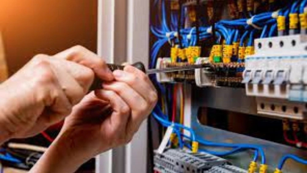 تابلو برق سه فاز پالس الکتریک شهرکرد